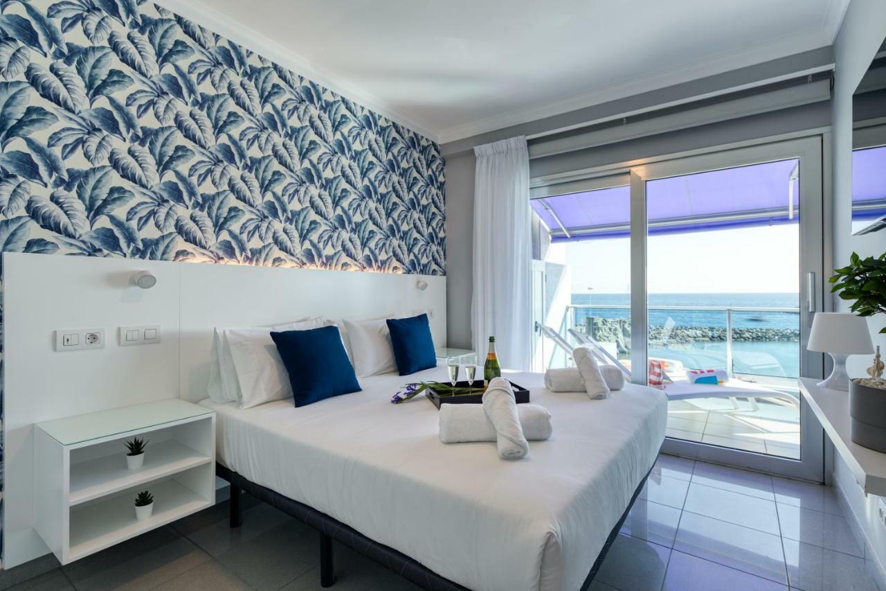 Teresita Mogamar Beachfront Puerto De Mogan Exterior photo