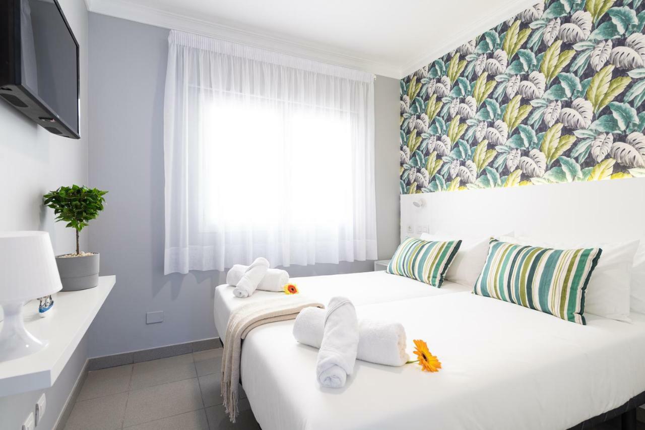 Teresita Mogamar Beachfront Puerto De Mogan Exterior photo